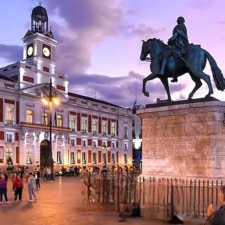 Lovely Apartments - Apartasuite Completo En Excelente Ubicacion En Madrid Exterior photo