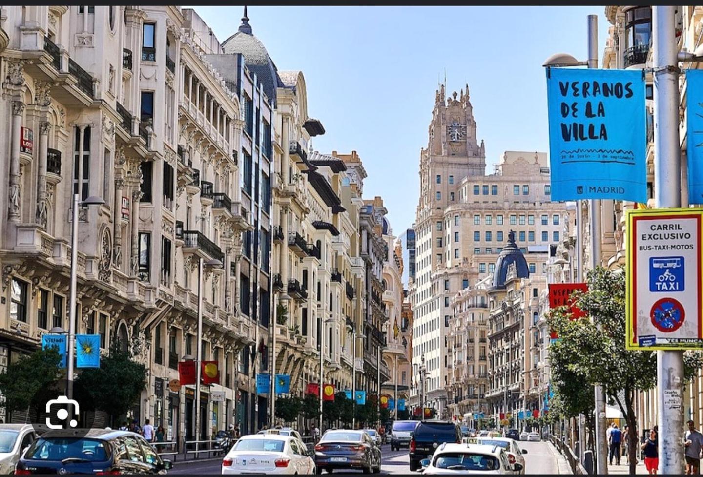 Apartament Lovely - Apartasuite Completo En Excelente Ubicacion En